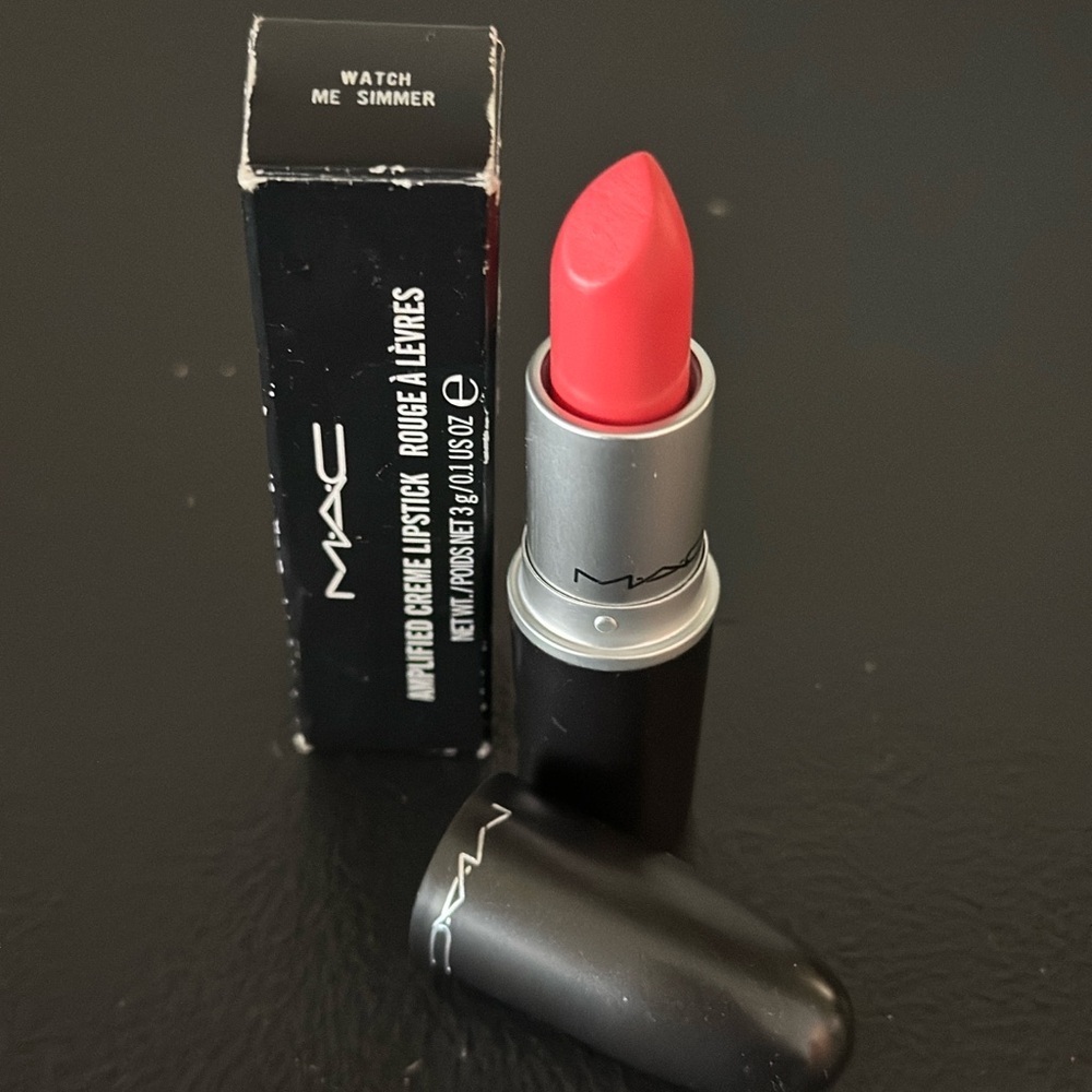 BNIB - MAC Cosmetics Amplified Creme Lipstick - Watch Me Simmer - Discontinued